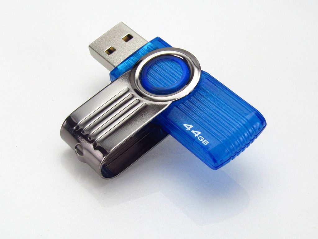 flashdisk, usb, drive-2605880.jpg